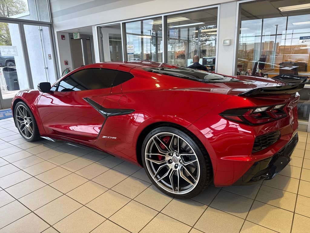 Used 2023 Red Mist Metallic Tintcoat Chevrolet 2LZ image 3