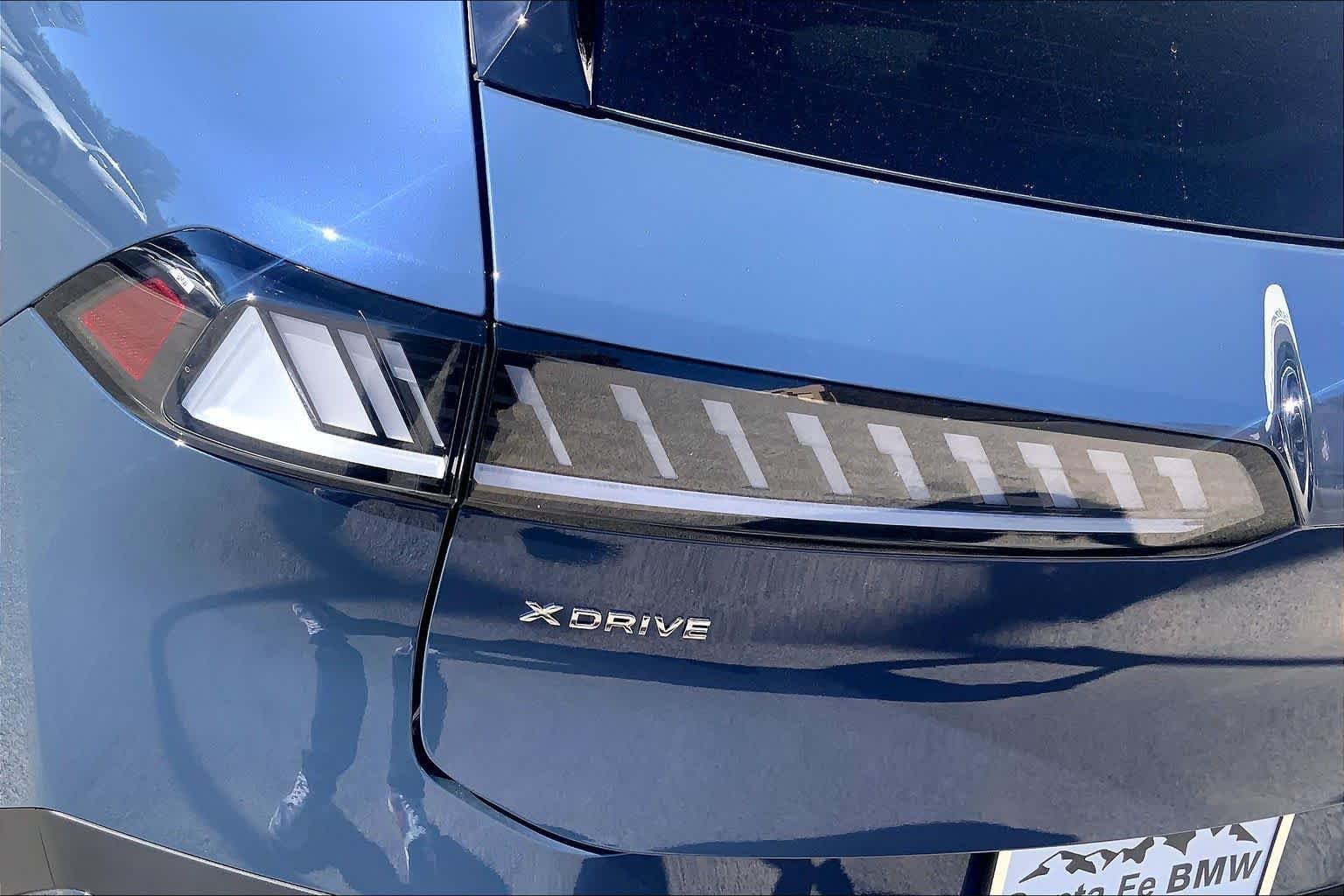 New 2027 Ocean Wave Blue Metallic BMW 50 xDrive image 14