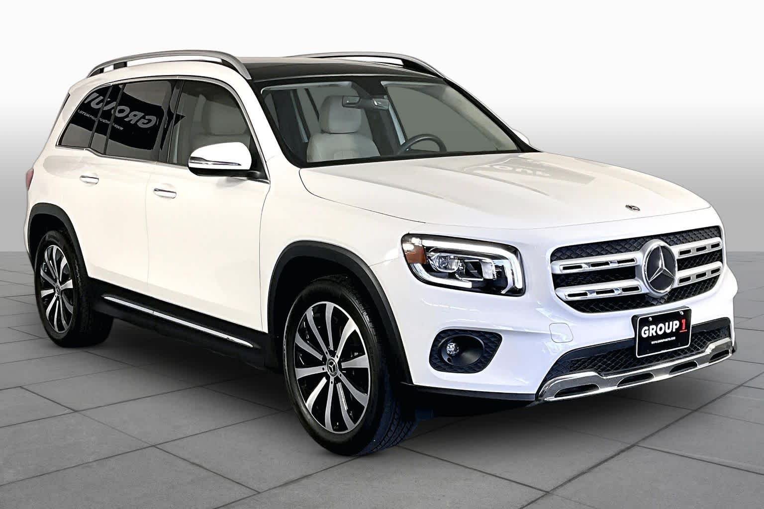 Used 2022 Polar White Mercedes-Benz GLB 250 image 3