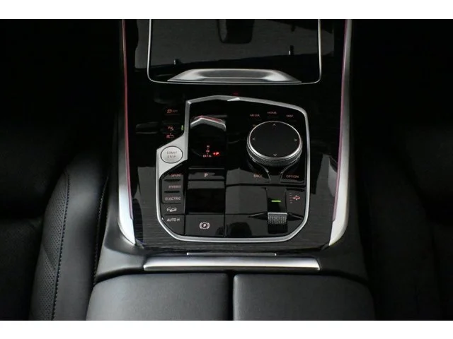 New 2026 Skyscraper Grey Metallic BMW xDrive50e image 26
