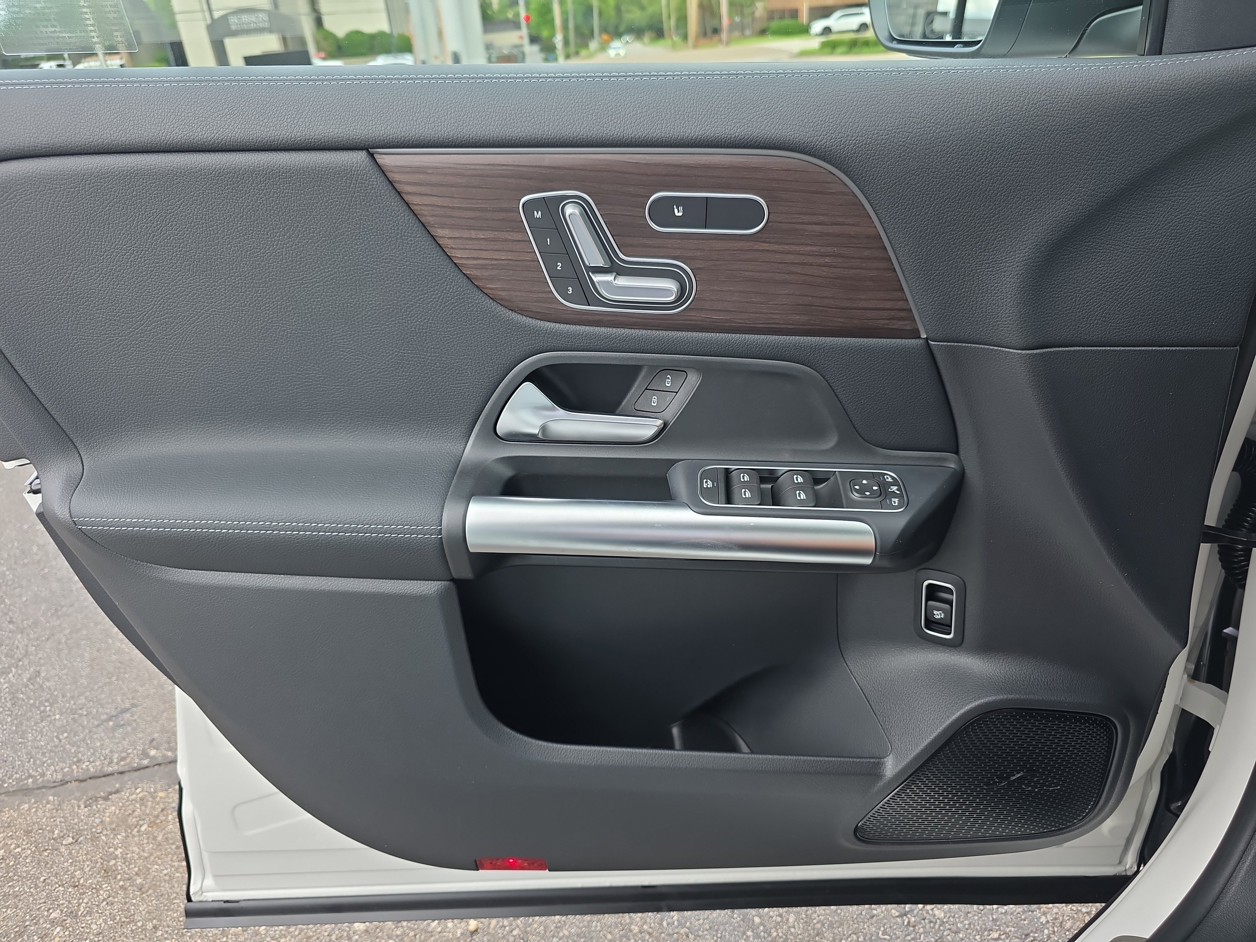 New 2026 Polar White Mercedes-Benz GLA 250 image 47