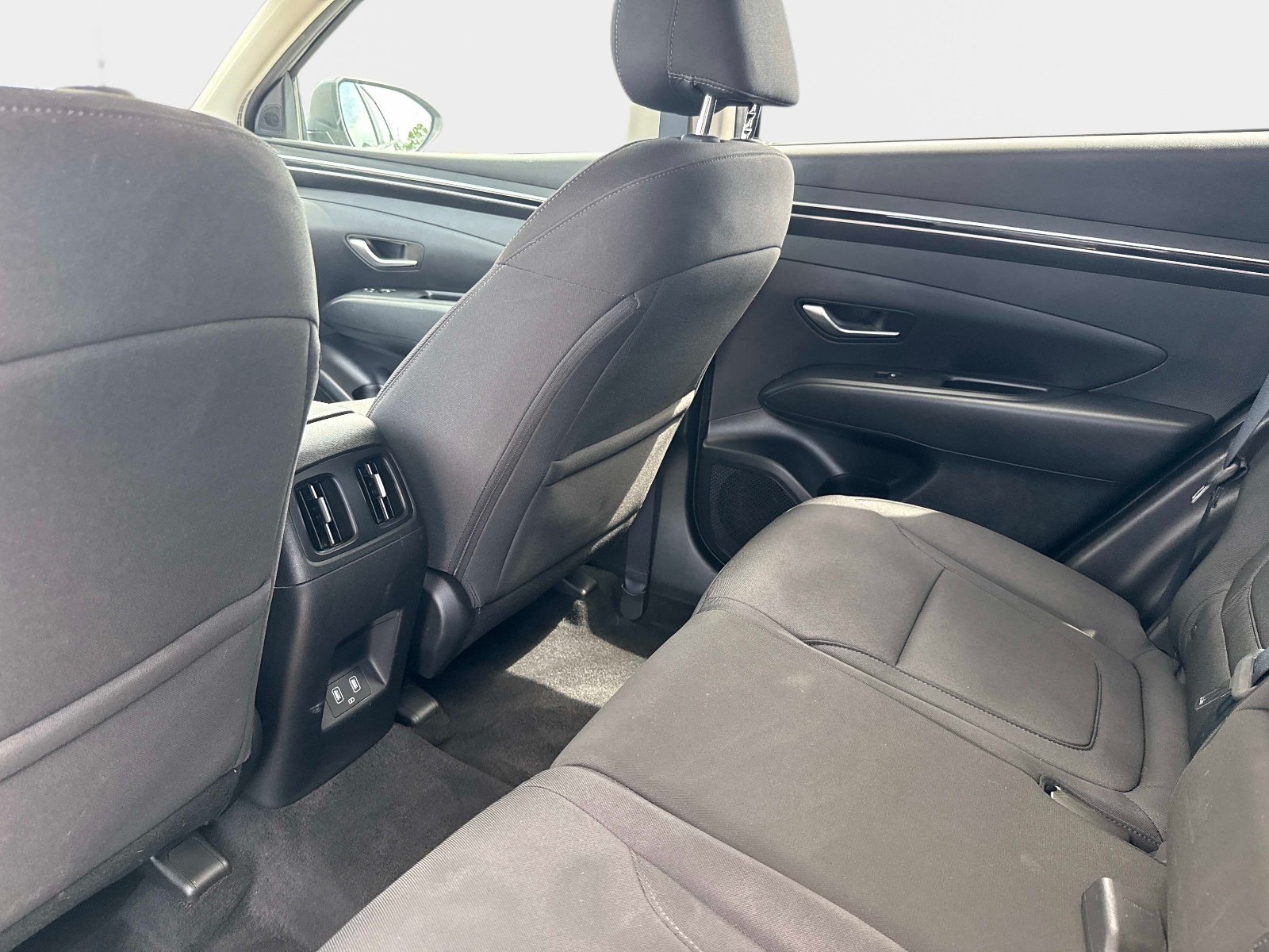 Used 2022 Portofino Gray Hyundai SEL image 14