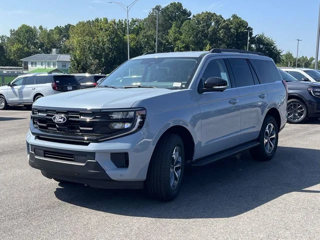 New 2027 Glacier Gray Metallic Tri-Coat Ford Active image 5