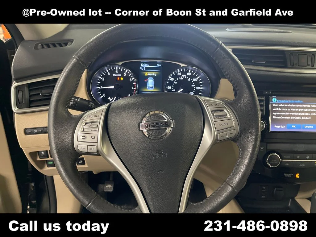 Used 2016 Black Nissan SL image 20