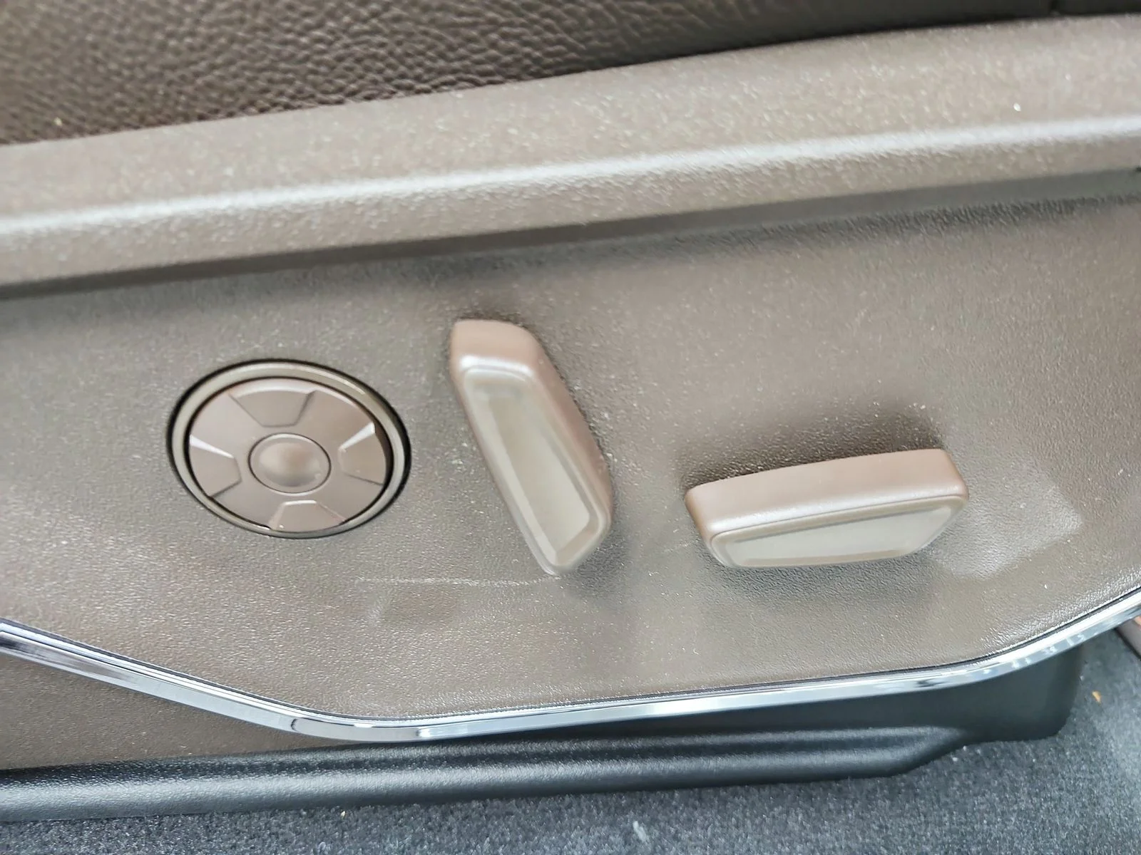New 2026 Glacier Gray Metallic Tri-Coat Ford F-250® King Ranch® image 45