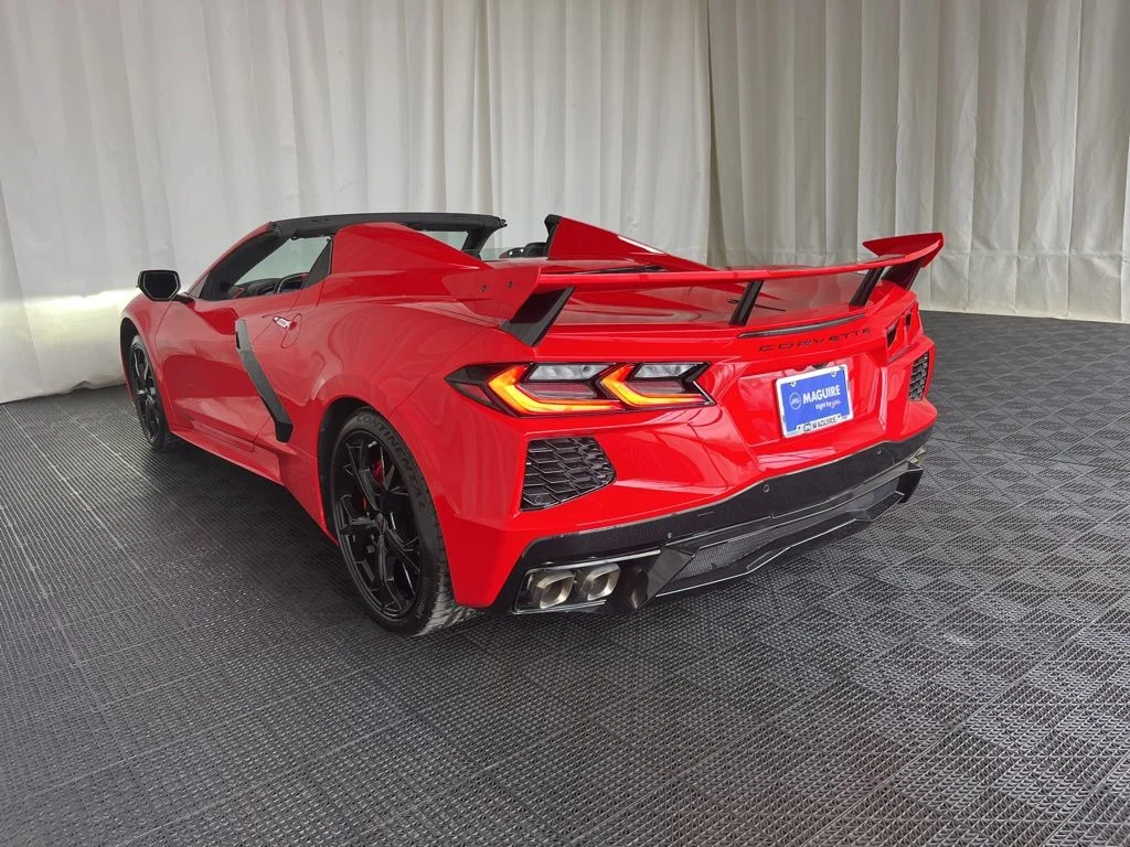 Used 2022 Red Chevrolet Stingray image 24
