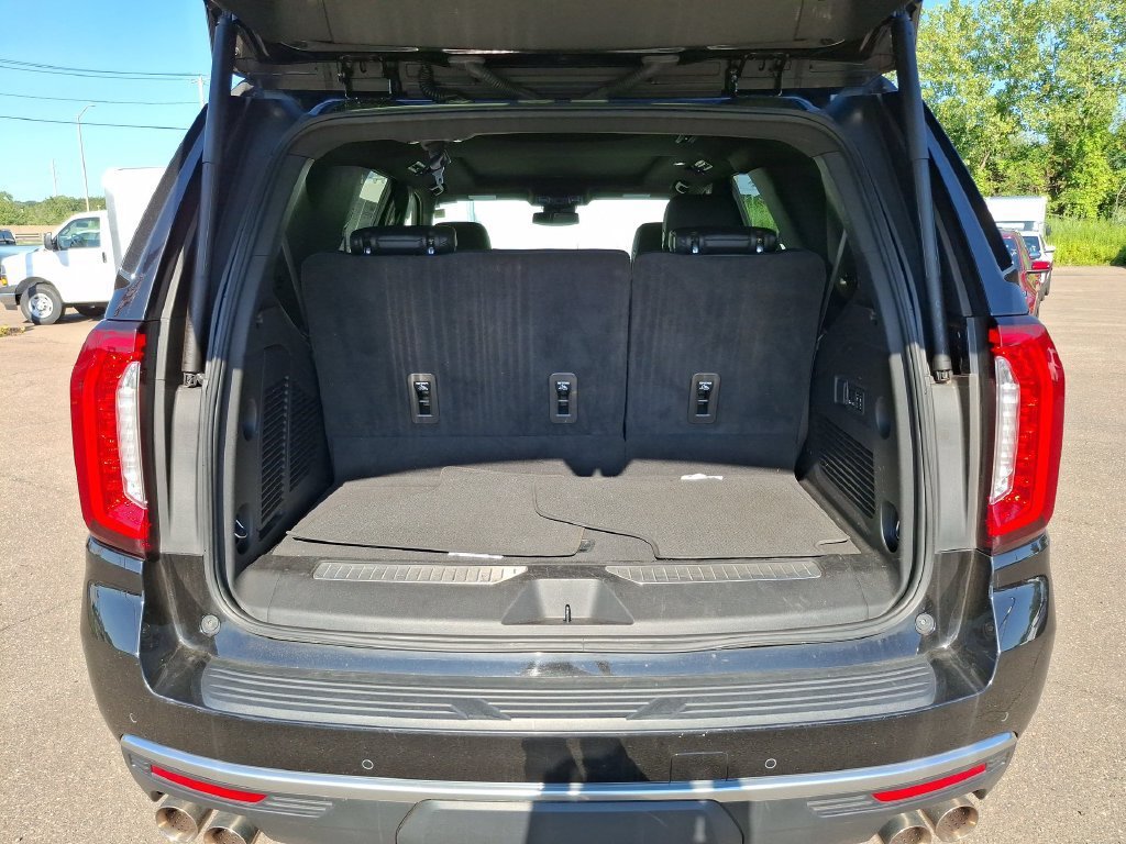 2024 GMC Yukon Denali - Photo 21