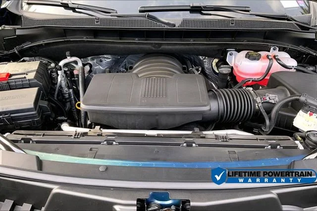 2025 Chevrolet Suburban Premier - Photo 12