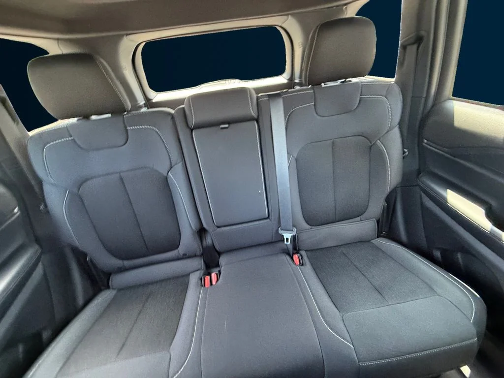 Used 2024 White Jeep Laredo image 18