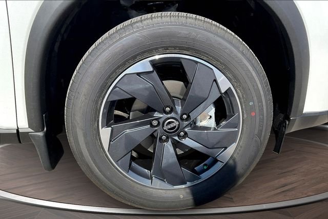2026 Nissan Rogue SV - Photo 10