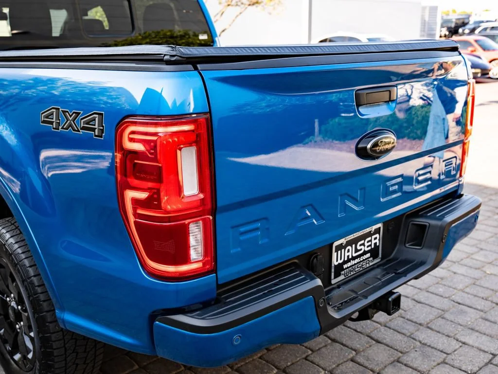 Used 2023 Velocity Blue Metallic Ford XLT image 18