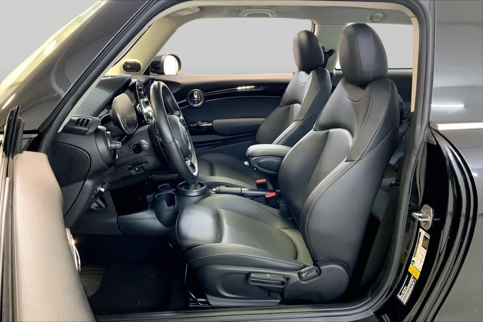 Pre-Owned 2024 MINI Hardtop 2 Door Cooper S