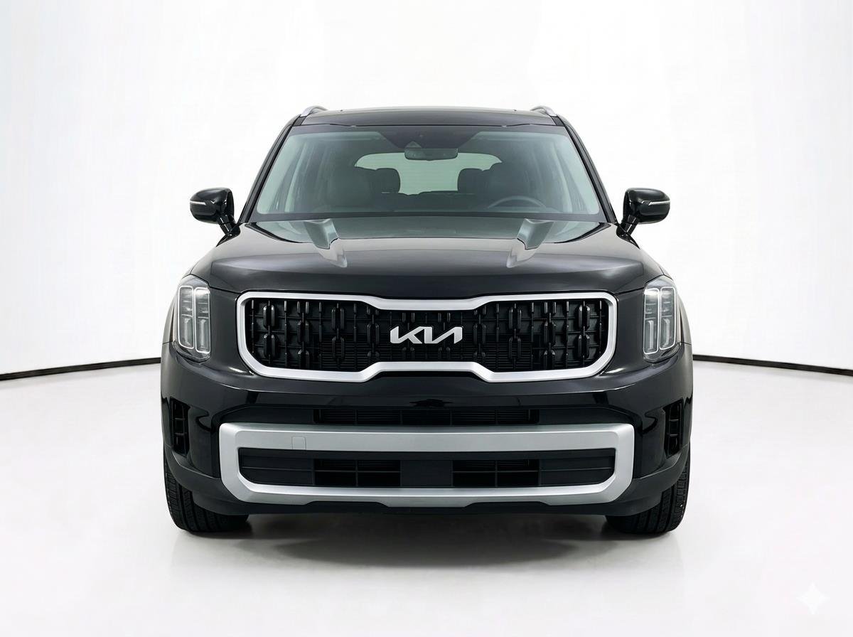 Used 2025 Ebony Black Kia S image 7