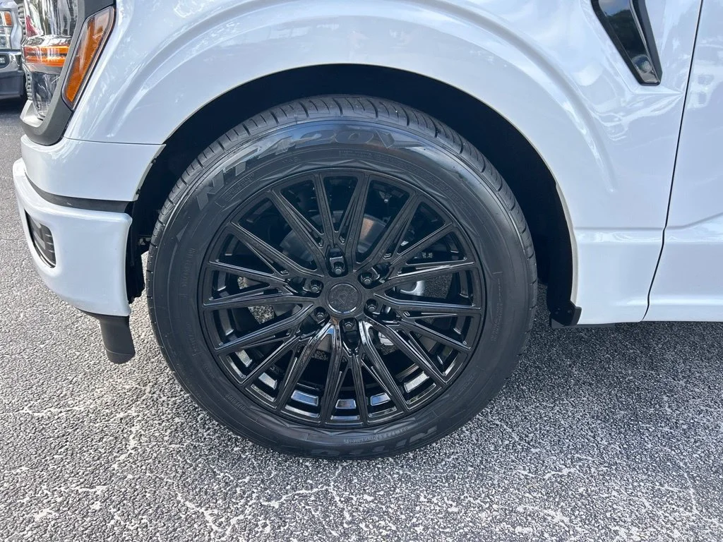 New 2026 Oxford White Ford XL image 35