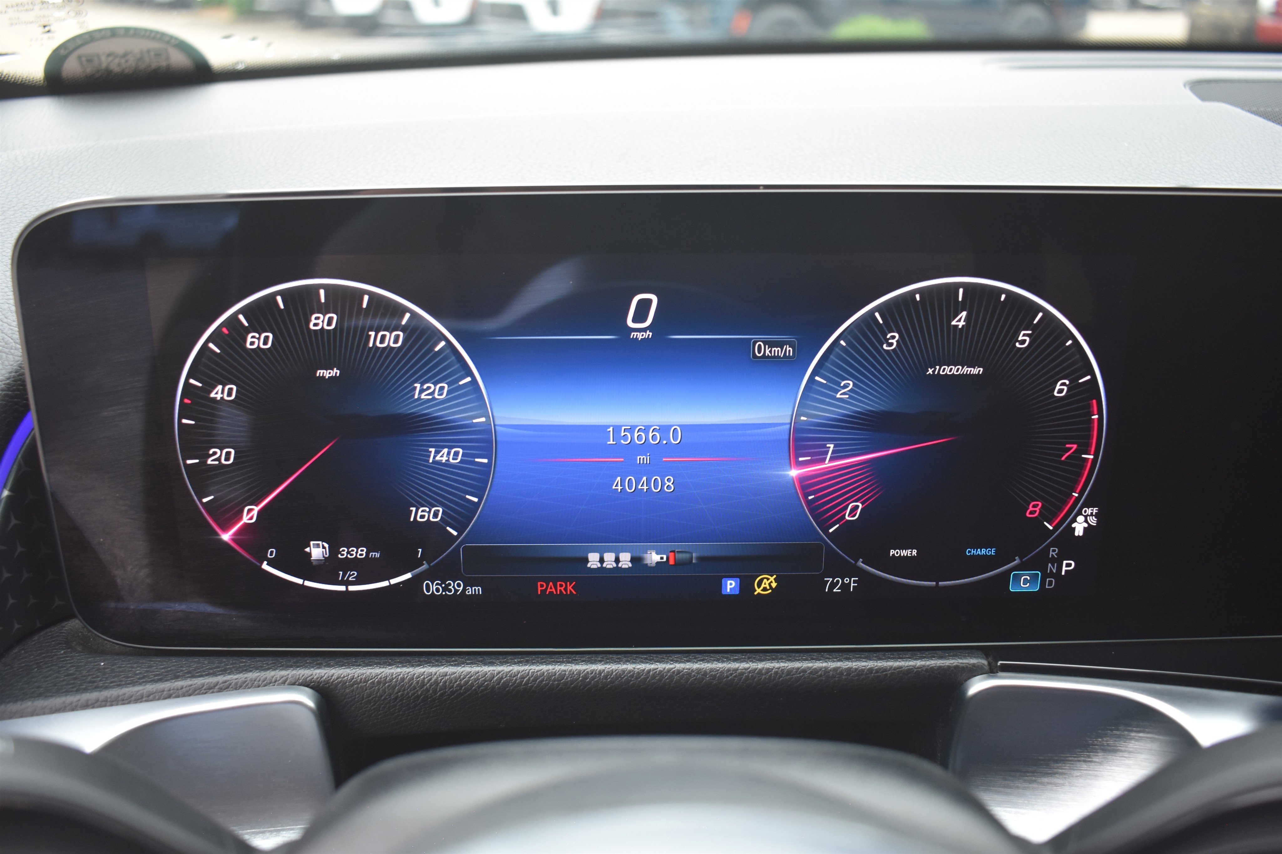 Used 2024  Mercedes-Benz GLB 250 image 22