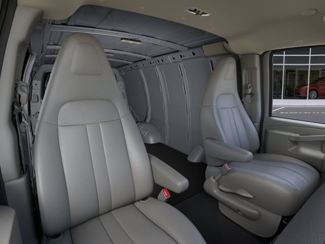New 2026 Summit White GMC Work Van image 51