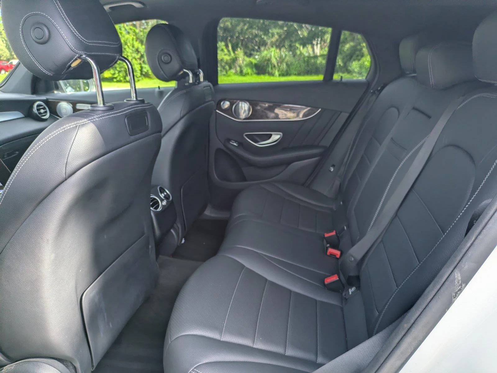 Used 2018 White Mercedes-Benz GLC 300 image 14