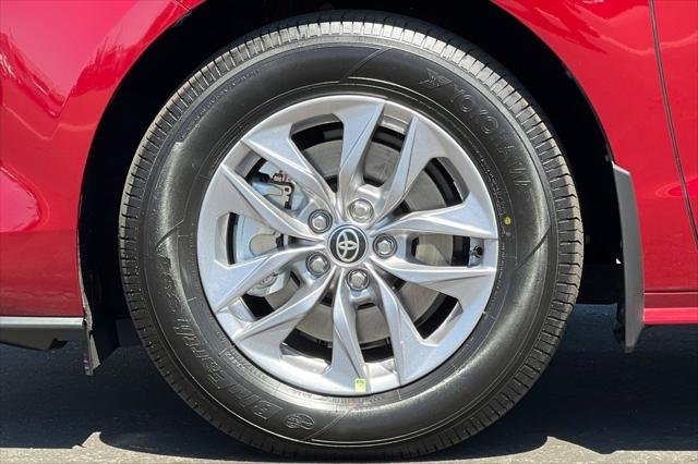 Certified Used 2026 RUBY FLARE PEARL Toyota  image 26
