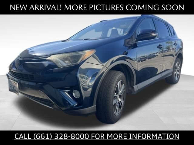 Used 2018 Blue Toyota XLE image 1