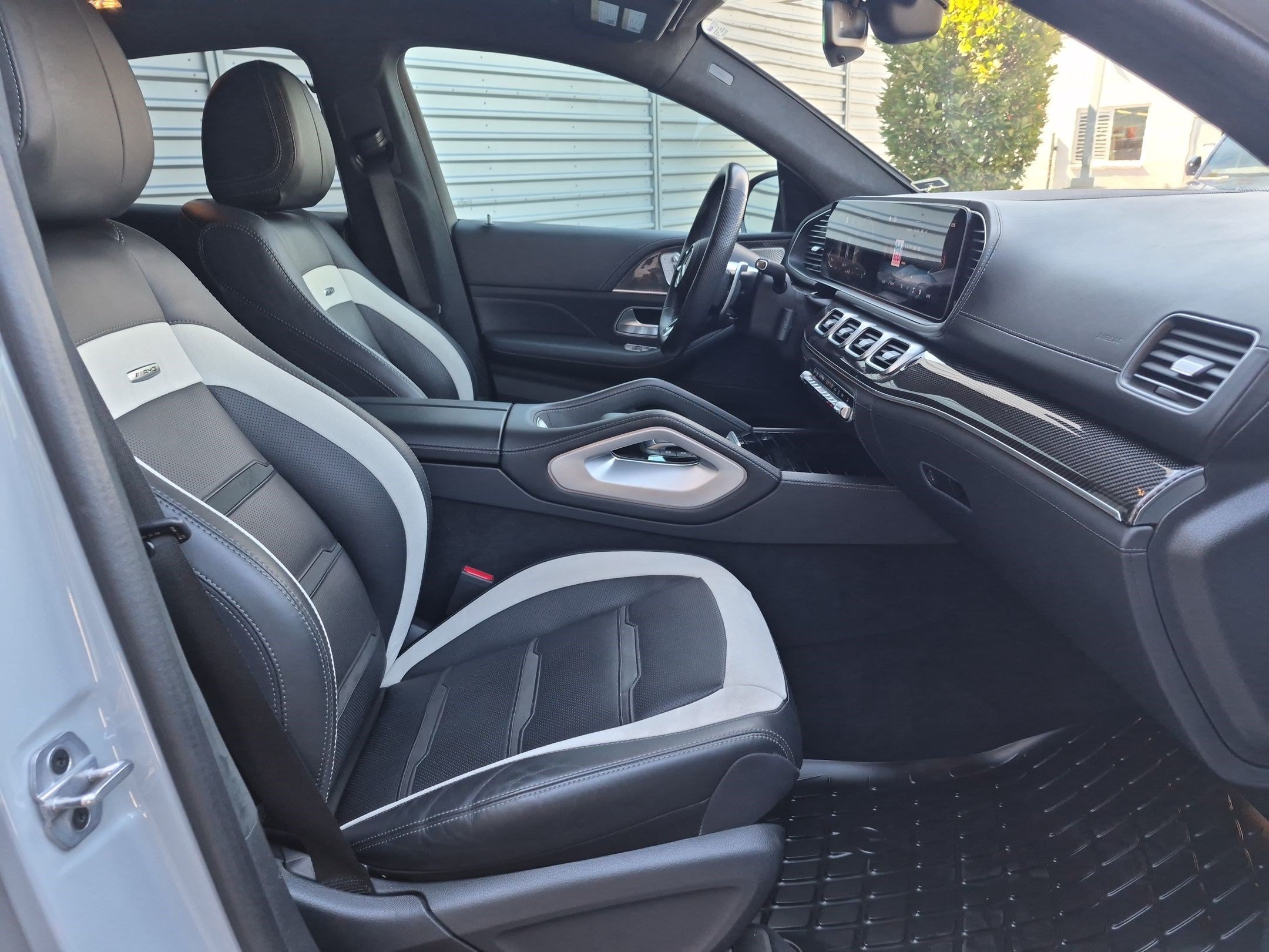 Used 2024 MANUFAKTUR Alpine Gray Mercedes-Benz AMG® GLE 63 S image 30