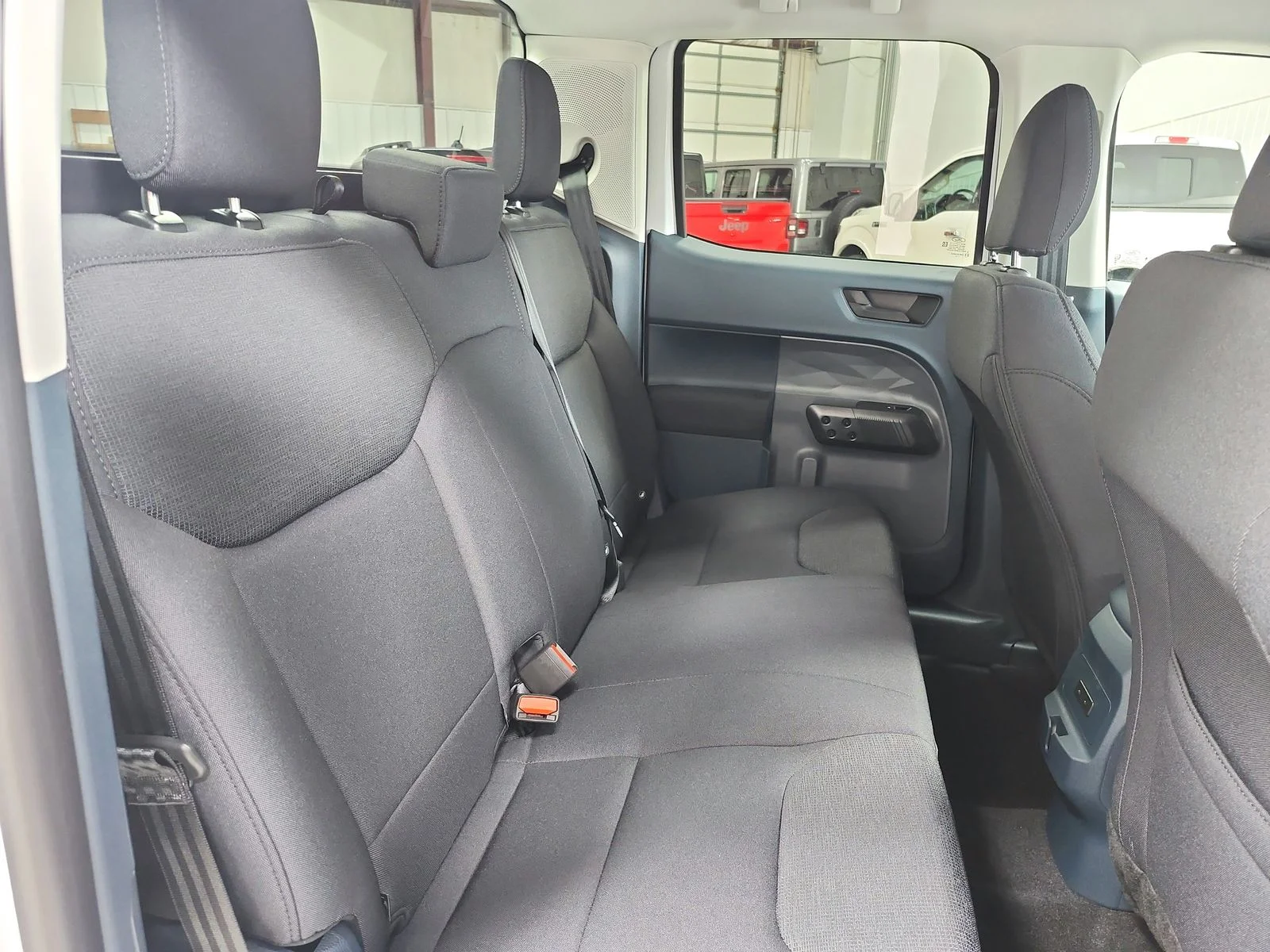 New 2026 Oxford White Ford XL image 38