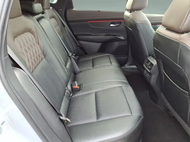 Used 2026 Gray Nissan Platinum image 17