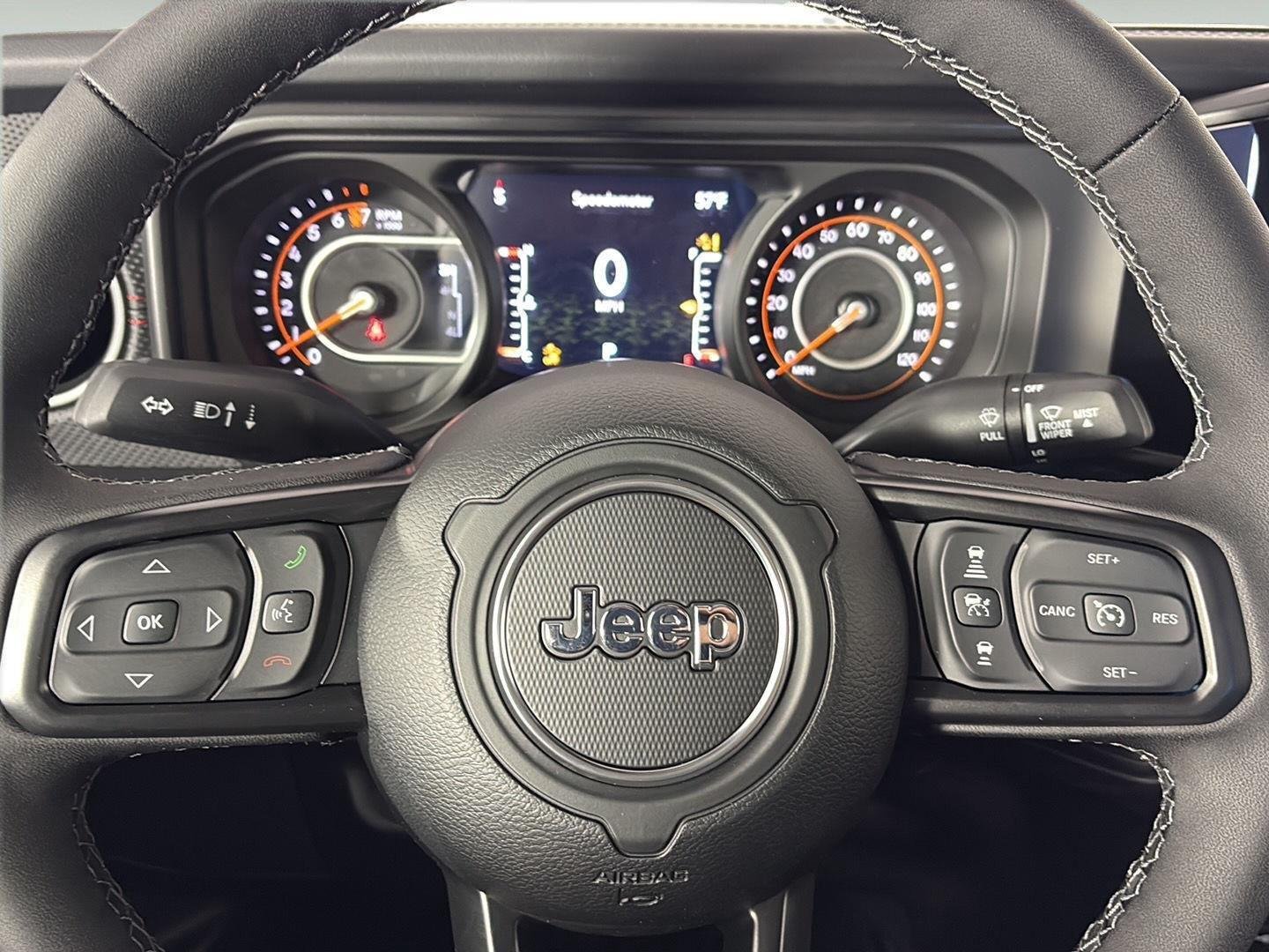 New 2026 Black Clear-Coat Exterior Paint Jeep Rubicon image 14
