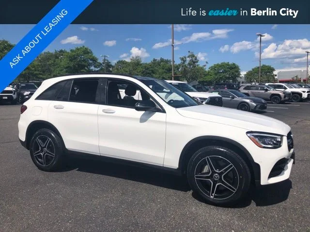 Used 2022 Polar White Mercedes-Benz GLC 300 image 1