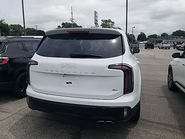 Used 2024 White Kia SX X-Pro image 23