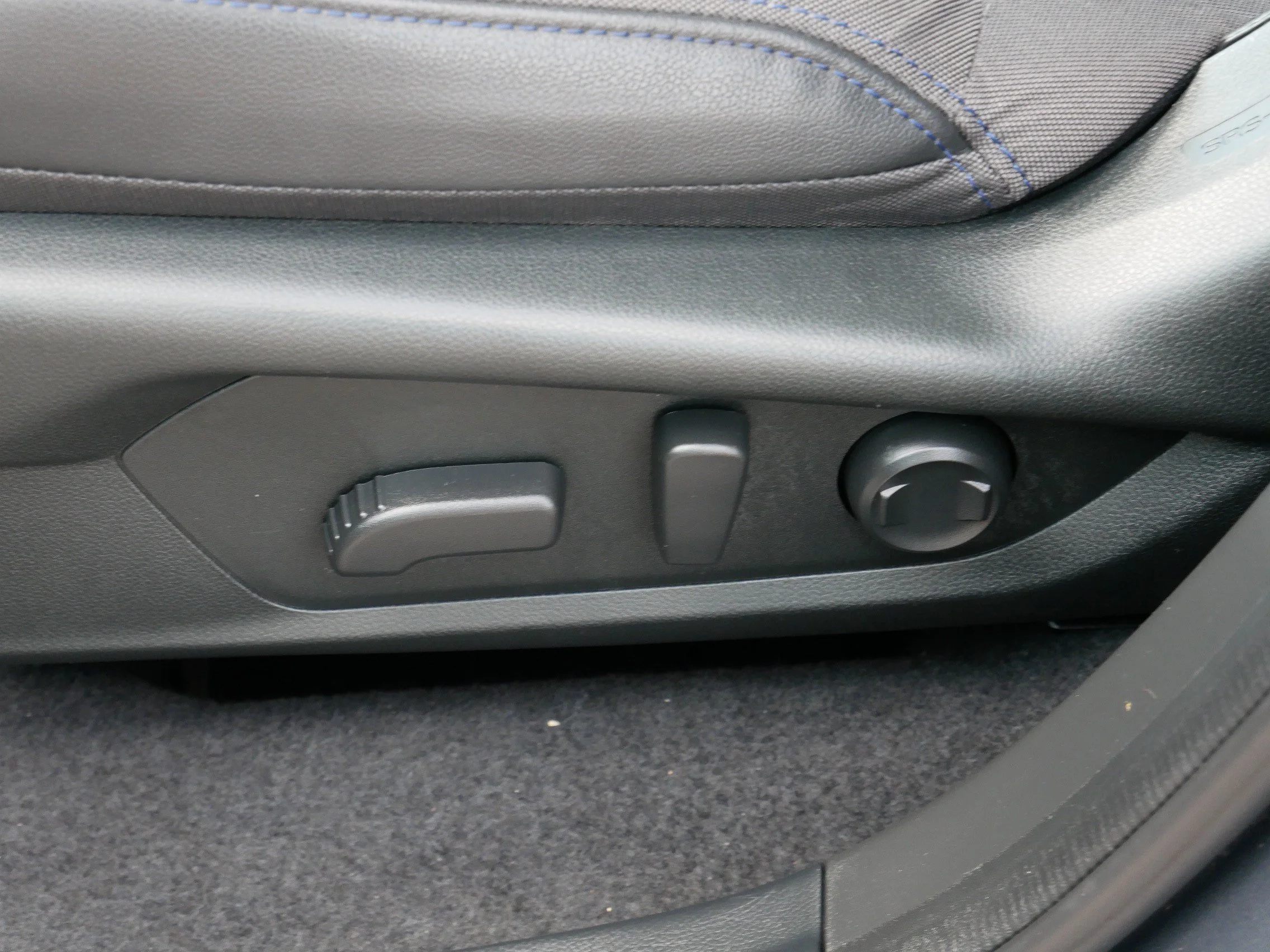 Used 2025 Magnetite Gray Metallic Subaru Premium image 19