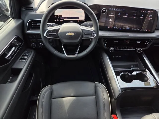 2025 Chevrolet Suburban Premier - Photo 13