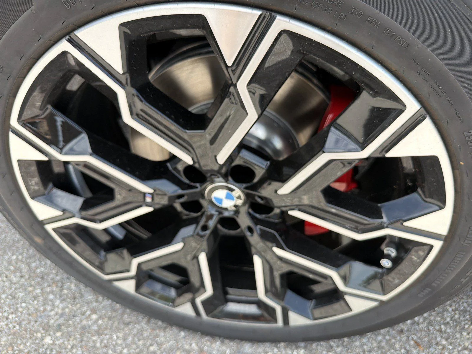 New 2026 Black Sapphire Metallic BMW 30 xDrive image 10
