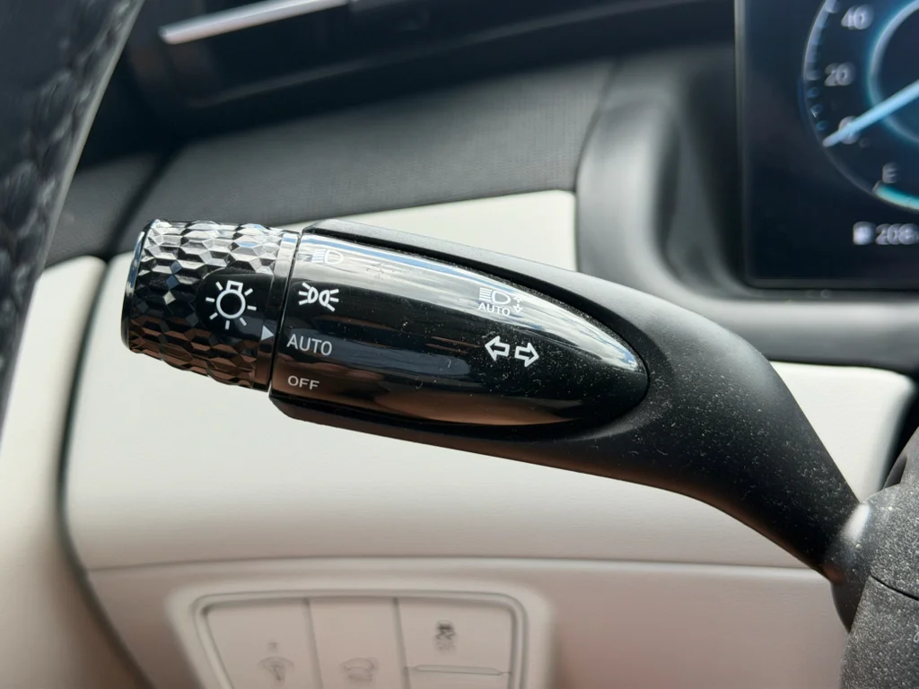 Used 2024 Black Pearl Hyundai Limited image 16