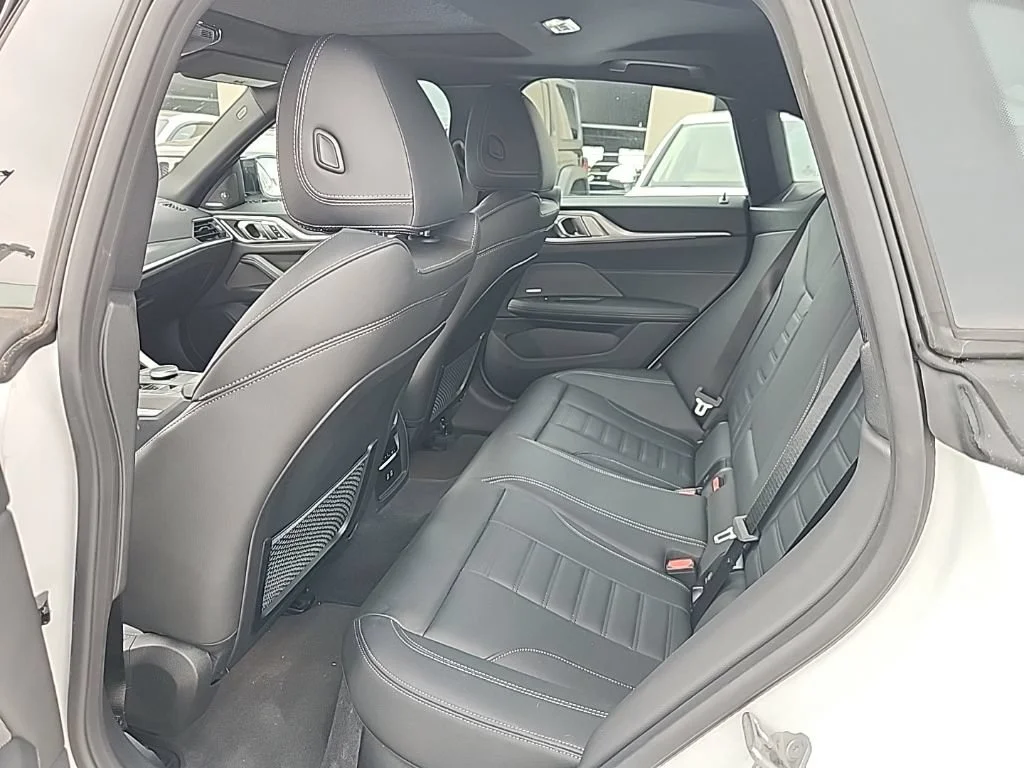 Certified Used 2023 Mineral White Metallic BMW M50 image 3