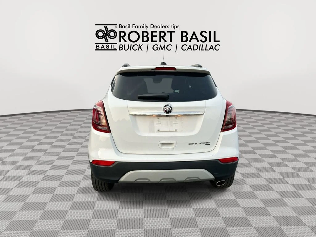 Used 2022 White Buick Preferred image 7