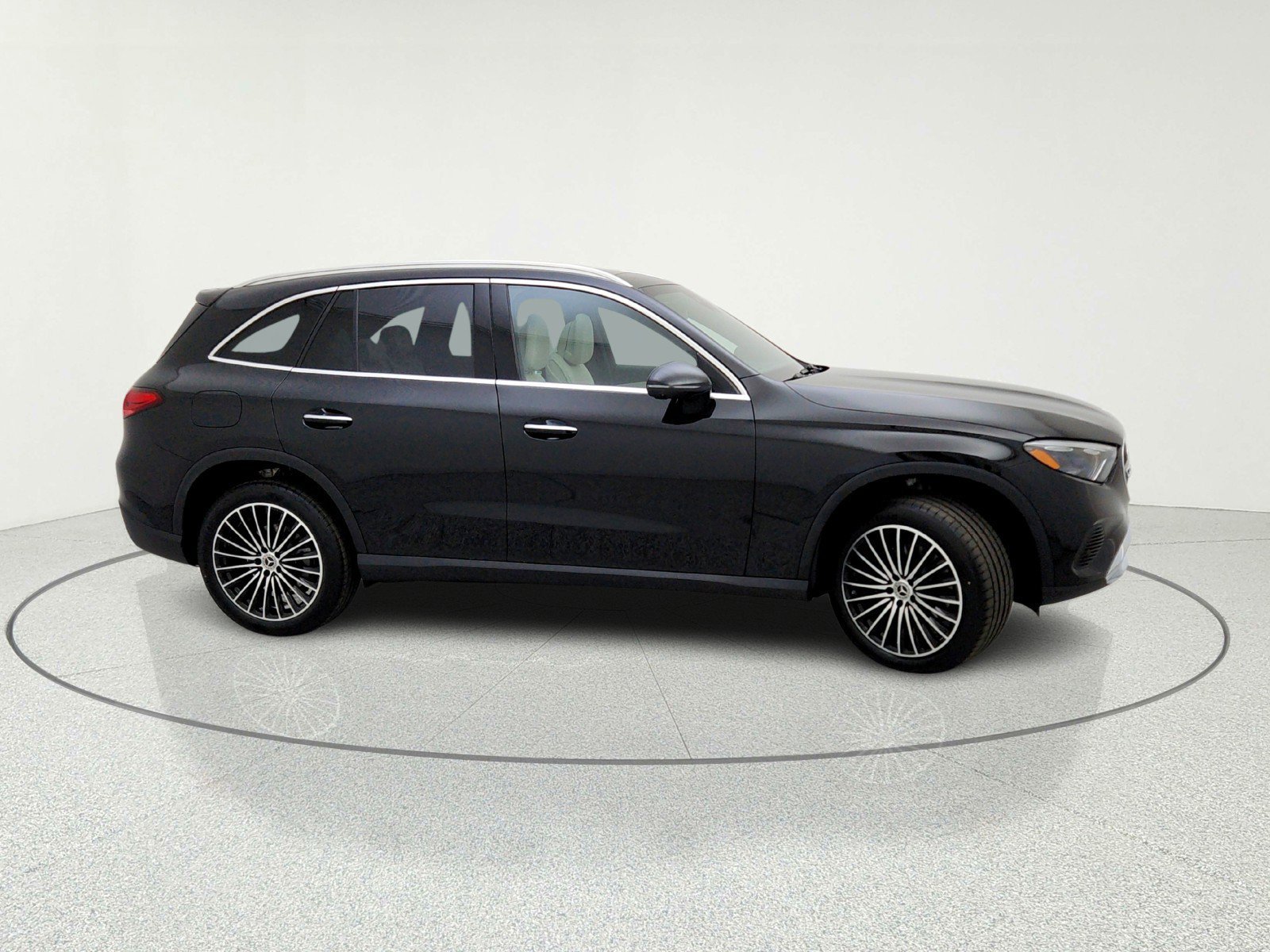 New 2026 Black Mercedes-Benz GLC 300 SUV image 32