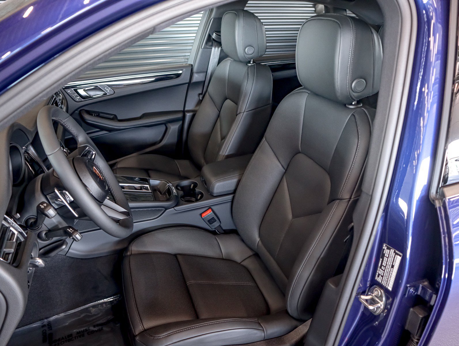 New 2026 Gentian Blue Metallic Porsche  image 5