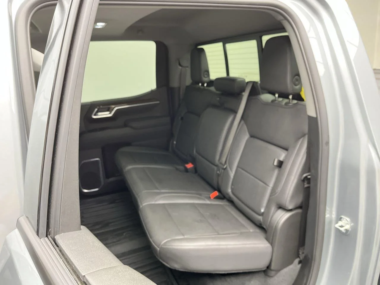 Used 2025 Sterling Metallic GMC Elevation image 13