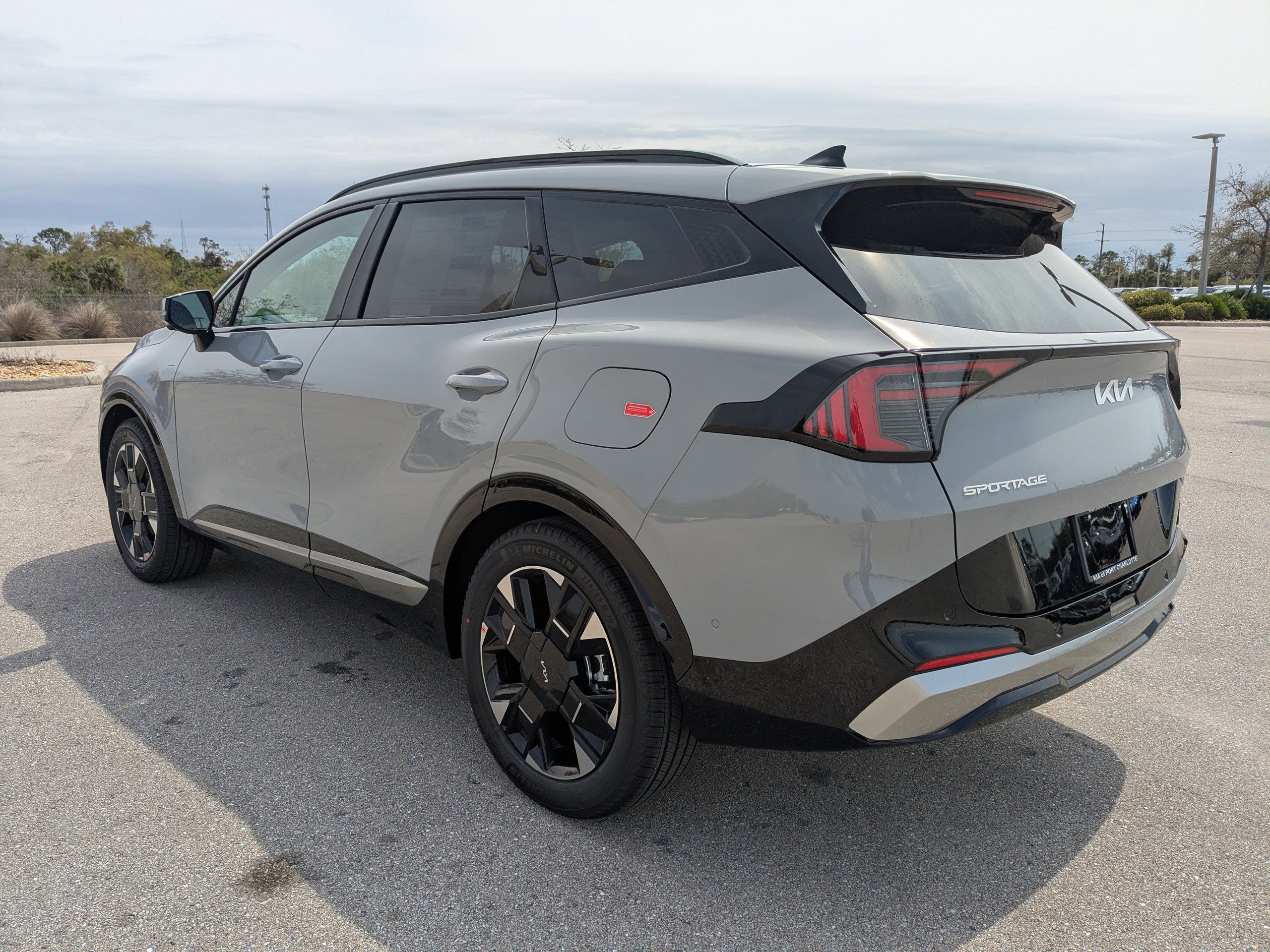 New 2026 Wolf Gray Kia SX Prestige image 7