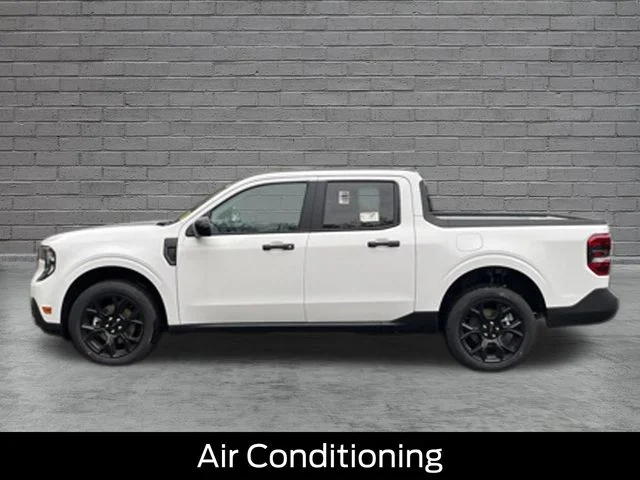 New 2026 Oxford White Ford XLT image 4