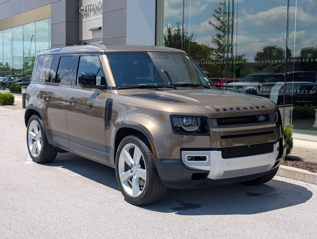 Certified Used 2024 Beige Land Rover SE image 9