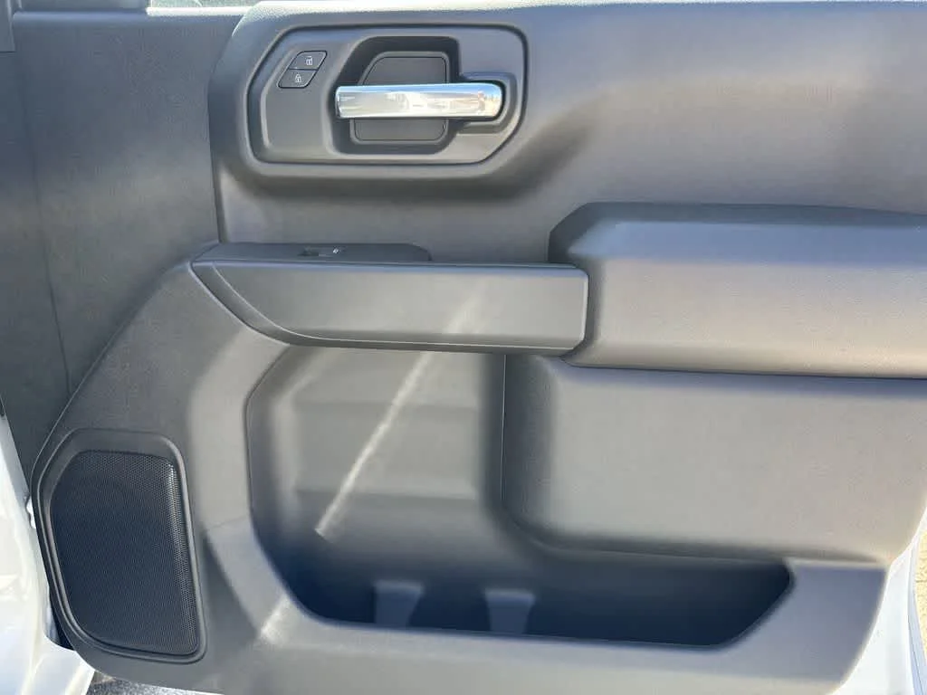 2025 GMC Sierra 3500HD Pro - Photo 33