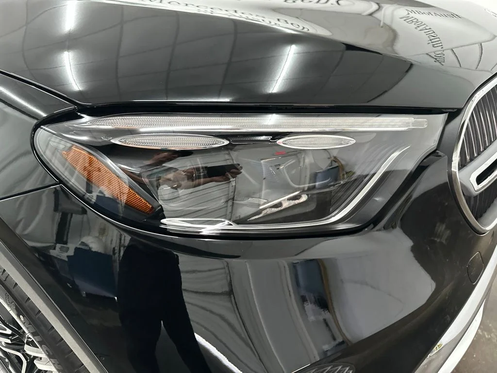 New 2026 Black Mercedes-Benz GLC 300 image 10