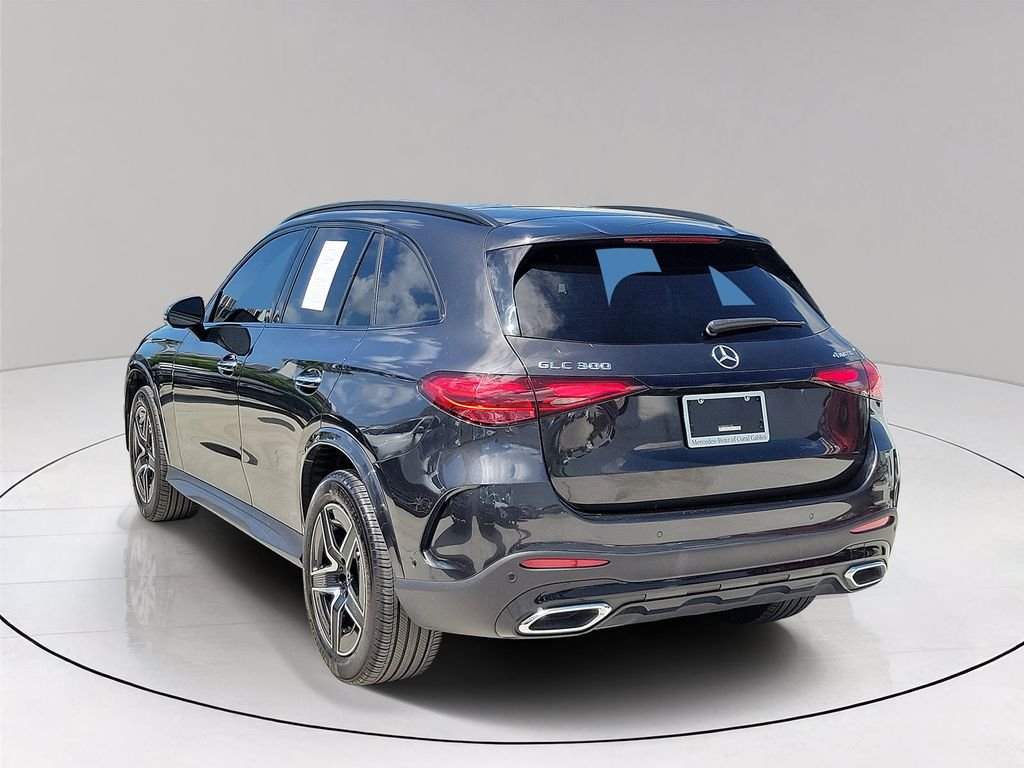 Certified Used 2024 Gray Mercedes-Benz GLC 300 image 4