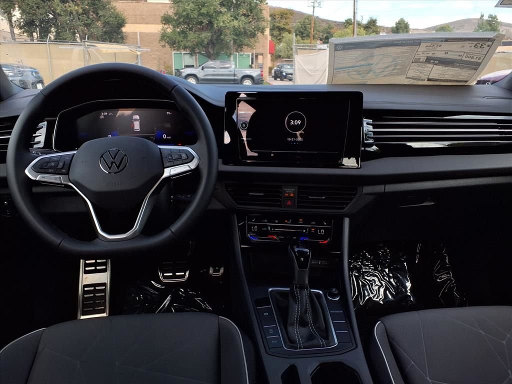 2025 Volkswagen Jetta Sport - Photo 19