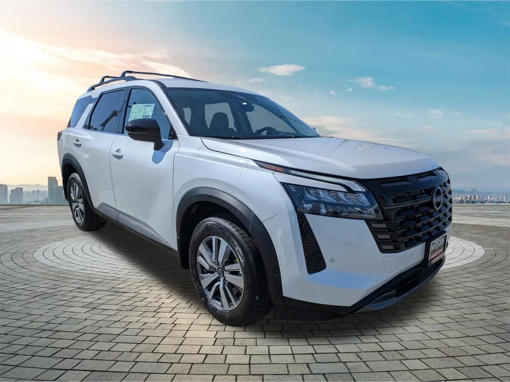 2026 Nissan Pathfinder SL 4WD's photo