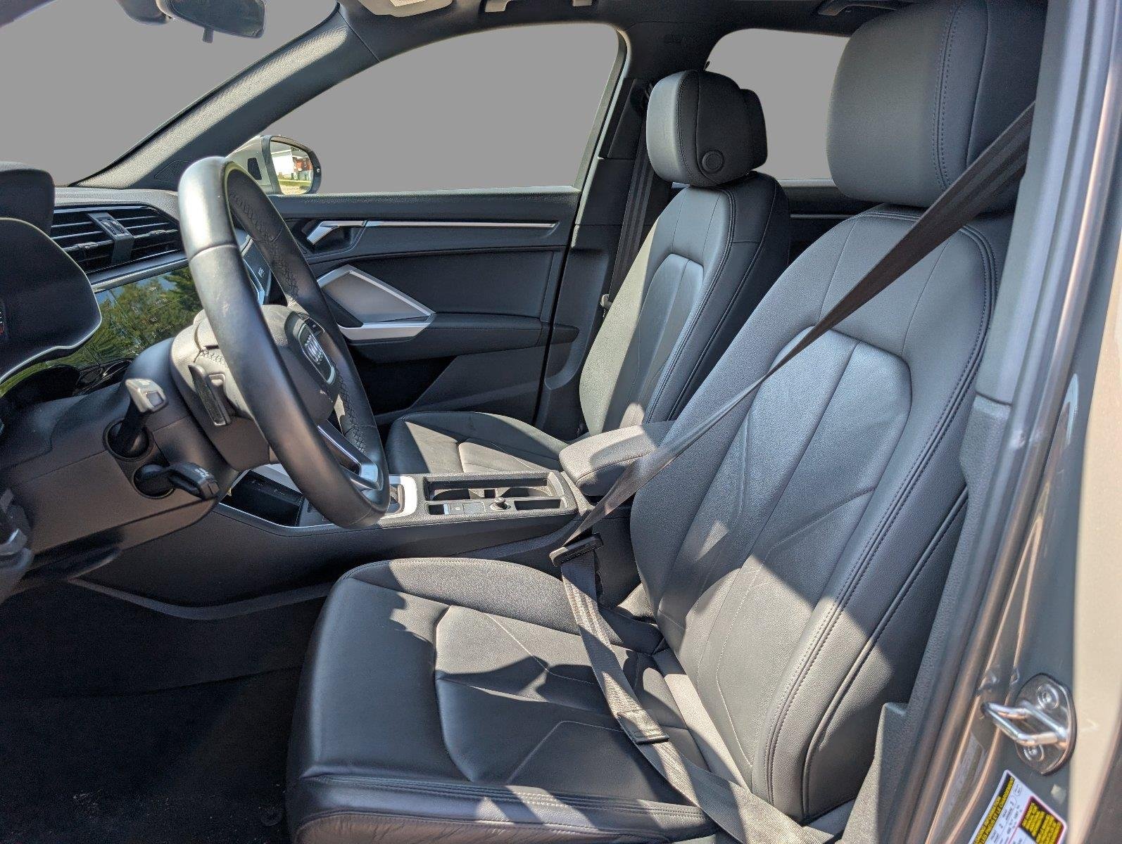Used 2025  Audi S line Premium image 16