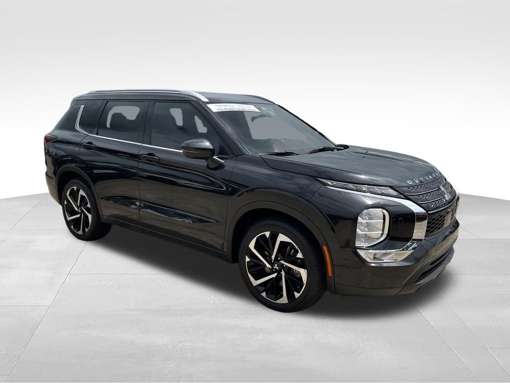 Used 2023 Black Mitsubishi SEL image 7