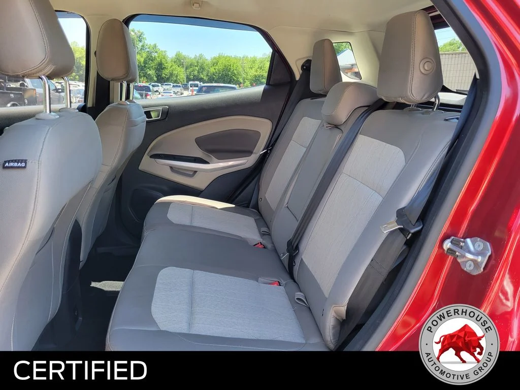 Used 2018 Red Ford SE image 16