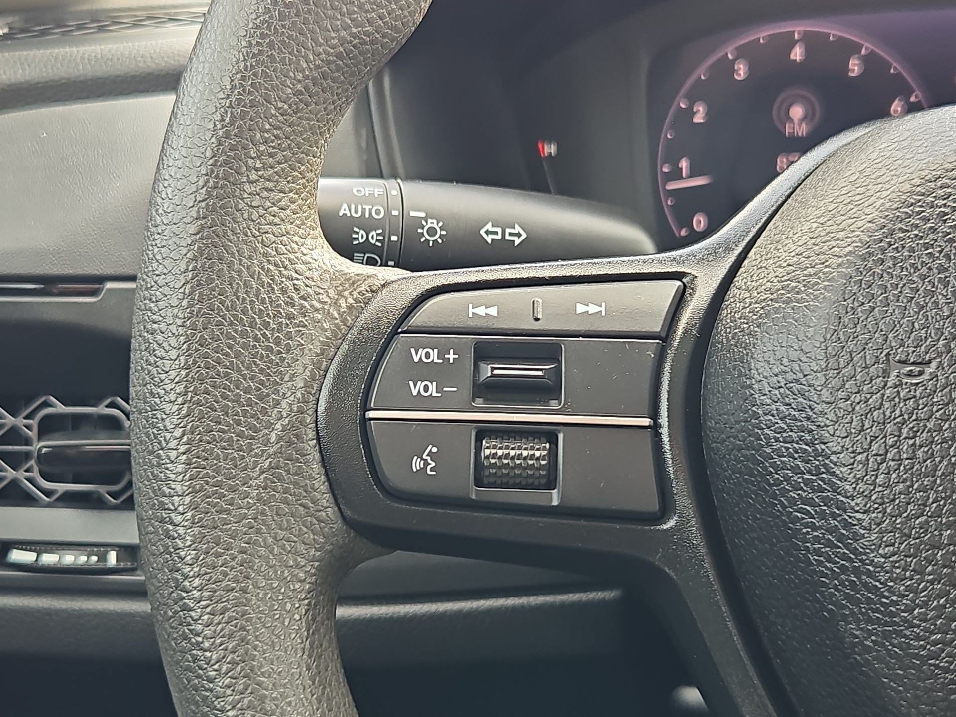 2024 Honda Accord LX - Photo 46